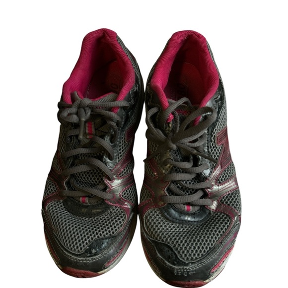 Women's New Balance 577 Running Shoes - Grey & Pink - Picture 1 of 4
